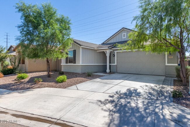 631 E Buckingham Ave in Gilbert, AZ - Building Photo - Building Photo
