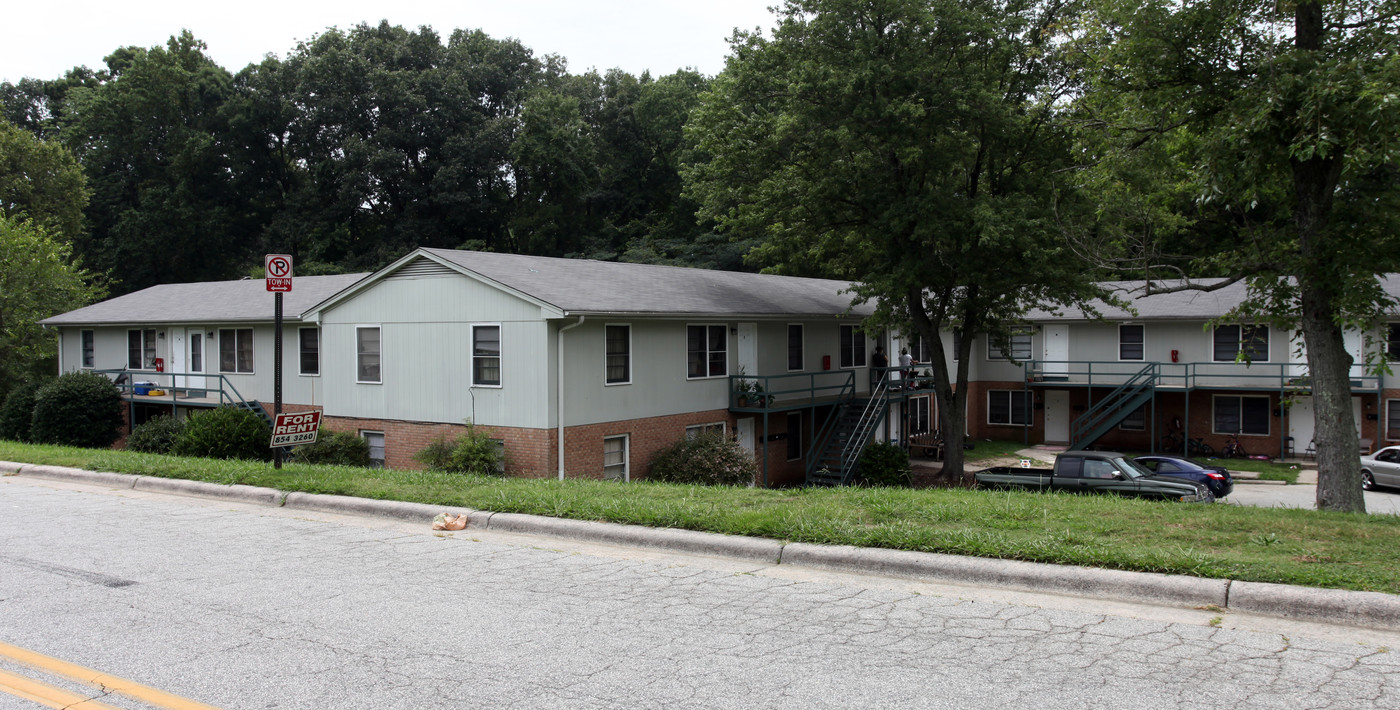 Kersey Manor in Greensboro, NC - Building Photo