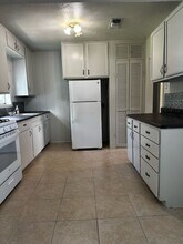 402 Newton St in West Orange, TX - Building Photo - Building Photo