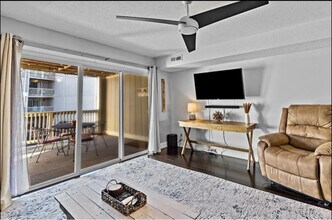 1801 Canal Dr in Carolina Beach, NC - Building Photo - Building Photo