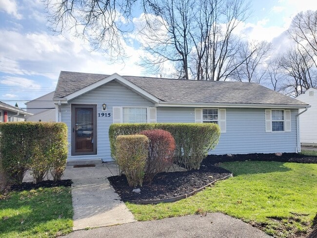 property at 1915 Little Ave