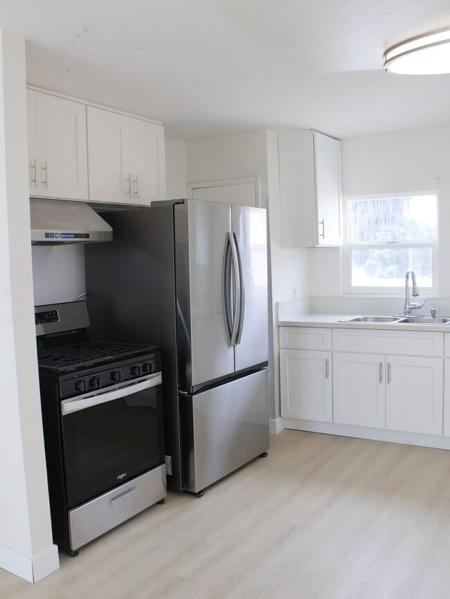 11116 S Figueroa St, Unit 2