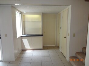 19031 Hamlin St in Los Angeles, CA - Building Photo - Building Photo