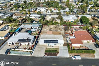 1235 Caren Rd in Vista, CA - Building Photo - Building Photo