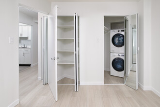 1326 West 13th in Vancouver, BC - Building Photo - Interior Photo