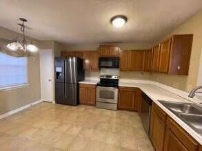 8601 Findon Pl in Charlotte, NC - Building Photo - Building Photo