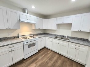 2502 Oak Park Blvd in Lake Charles, LA - Building Photo - Building Photo