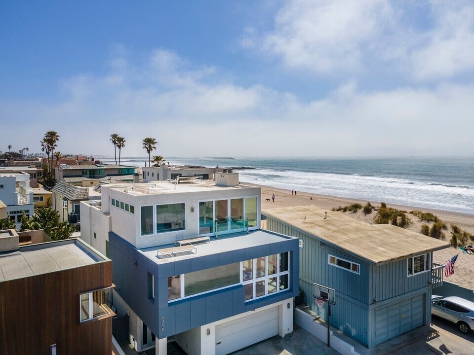 1214 Cornwall Ln in Ventura, CA - Building Photo