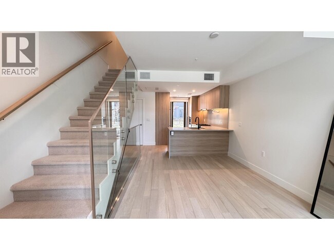 property at 6258 Oak St