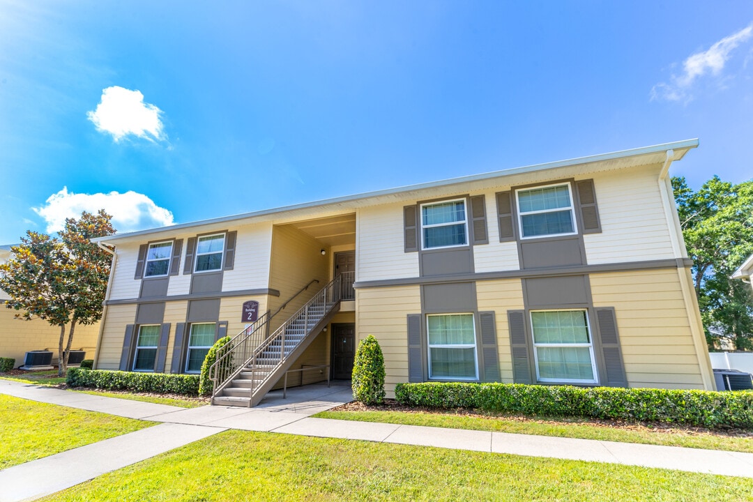 Dean Woods Place in Orlando, FL - Building Photo