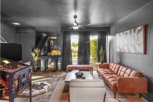 4620 N 68th St, Unit SI ID1540150P in Scottsdale, AZ - Building Photo