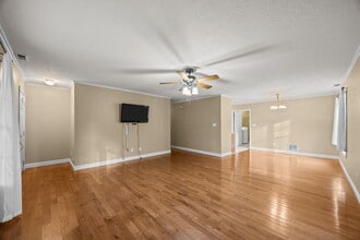 73 Waters Rd in Asheville, NC - Building Photo - Building Photo