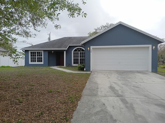 132 SW Elderberry Dr in Port St. Lucie, FL - Building Photo - Building Photo