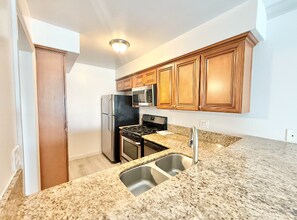 823 3rd St in Santa Monica, CA - Building Photo - Building Photo