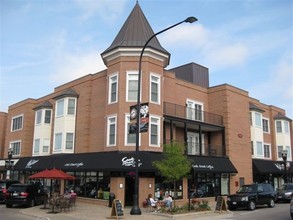 Cook Street Plaza in Barrington, IL - Building Photo - Building Photo