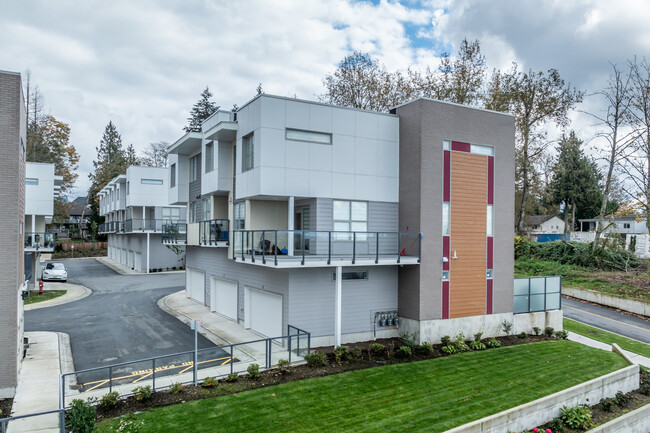 Yale Gardens in Surrey, BC - Building Photo - Building Photo