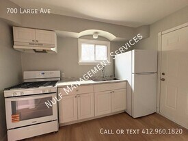 700 Large Ave in Clairton, PA - Building Photo