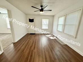 2919 S Claremont Ave in Independence, MO - Building Photo - Building Photo
