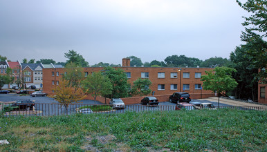 ARLANDRIA CHIRILAGUA HOUSE in Alexandria, VA - Building Photo - Building Photo