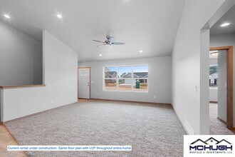 1707 Sovereign Way in Neenah, WI - Building Photo - Building Photo