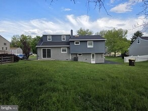 217 Cherry Ln in Lansdale, PA - Building Photo - Building Photo