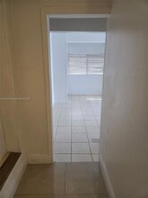 7785 SW 36th St in Miami, FL - Building Photo - Building Photo