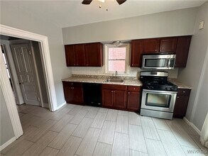 352 Bryant St in Buffalo, NY - Building Photo - Building Photo