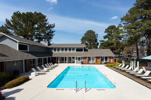 Duraleigh Woods Apartments