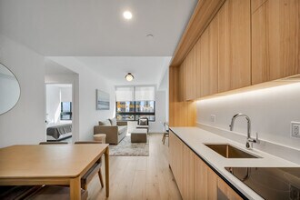 225 N Miami Ave, Unit SI ID1511783P in Miami, FL - Building Photo - Building Photo