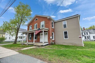 28 Summer St-Unit -4 in Claremont, NH - Building Photo - Building Photo