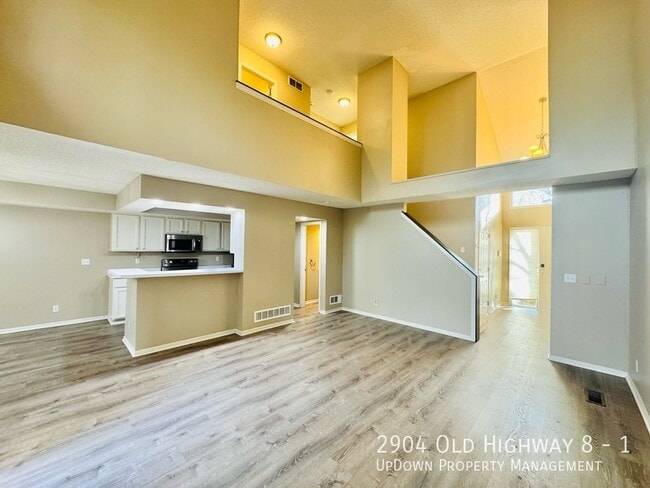 2904 Old Hwy 8 in St. Anthony, MN - Building Photo - Building Photo