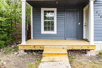 230 Paramount Ave in San Antonio, TX - Building Photo - Building Photo