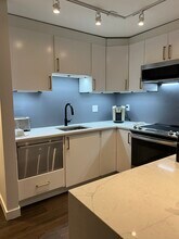 2 Adams St, Unit Mountain Shadows - 1509 in Denver, CO - Building Photo - Building Photo