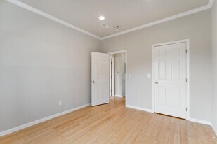 1015 Martin Luther King Jr Way in Oakland, CA - Building Photo