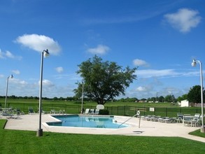 Parkway Villas in Wichita Falls, TX - Foto de edificio - Building Photo