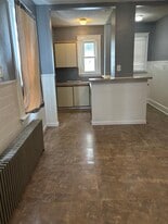 33 Brooklawn St in New Britain, CT - Building Photo