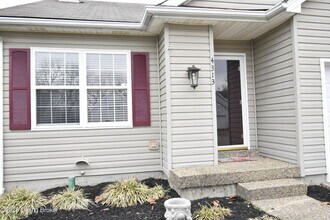 4313 Hickoryview Dr in Louisville, KY - Building Photo - Building Photo