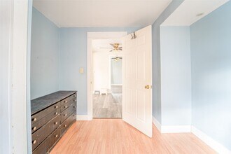 425 Clayton Ave in Vestal, NY - Building Photo - Building Photo