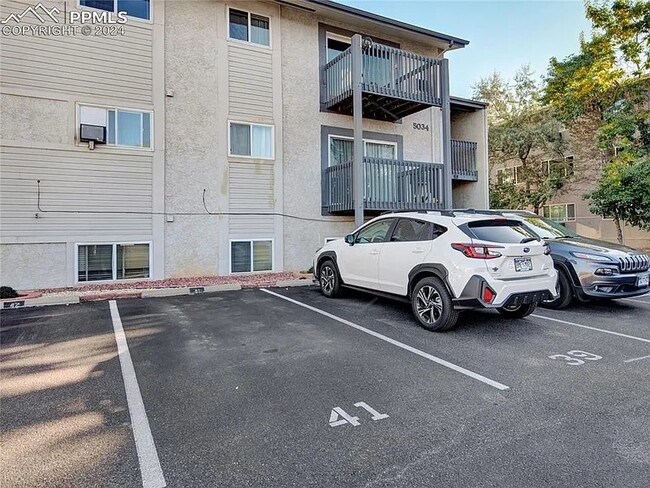 5034 El Camino Dr, Unit All Utilities Included in Colorado Springs, CO - Building Photo - Building Photo