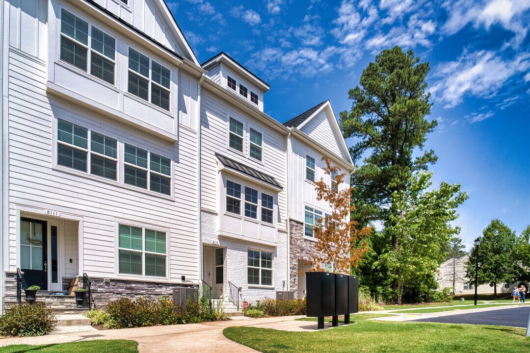 8113 Diversy Way in Raleigh, NC - Building Photo
