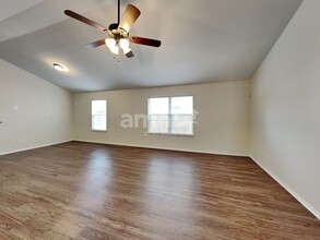 2211 Colorado Bnd in San Antonio, TX - Building Photo - Building Photo