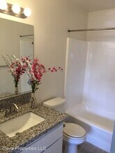 5036 W Ave L8 in Quartz Hill, CA - Building Photo - Building Photo