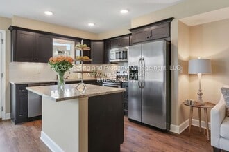 3 NE 93rd St in Kansas City, MO - Foto de edificio - Building Photo