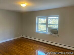 61 Selkirk Rd in Boston, MA - Building Photo - Building Photo