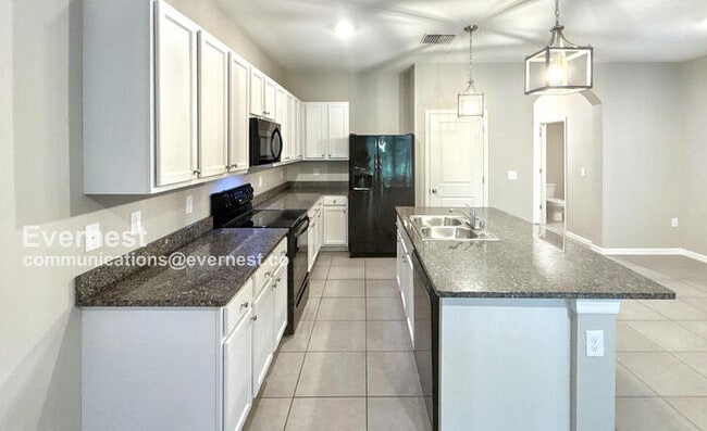 32980 Kaloko Rd in Wesley Chapel, FL - Building Photo - Building Photo