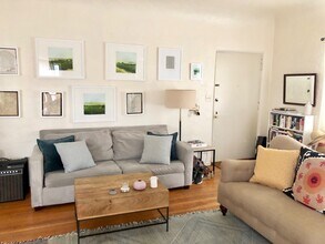 3459 Winslow Dr, Unit 3457 in Los Angeles, CA - Building Photo - Building Photo