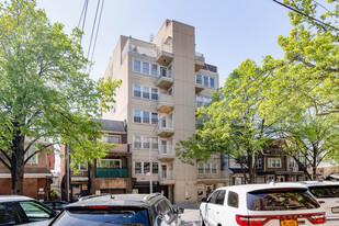 1824 E 17th St Apartamentos