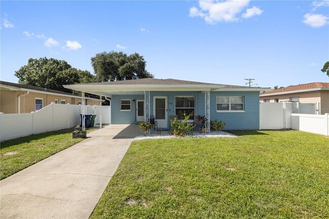 property at 4122 W Gray St