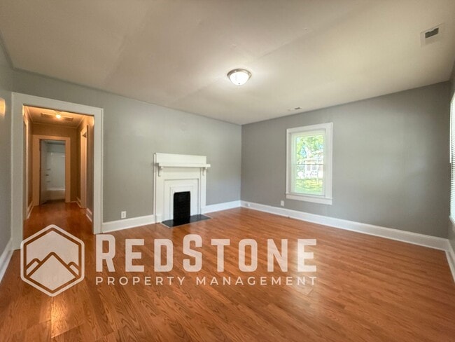 321 Flushing St in Burlington, NC - Building Photo - Building Photo