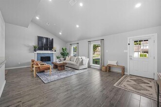 4004 Willow Run Dr in Flower Mound, TX - Building Photo - Building Photo